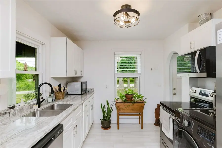 1500 Crandall Rd, Tiverton, RI 02878 - #3