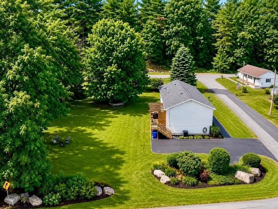 44 Middlesex Rd, Tyngsborough, MA 01879 - #3