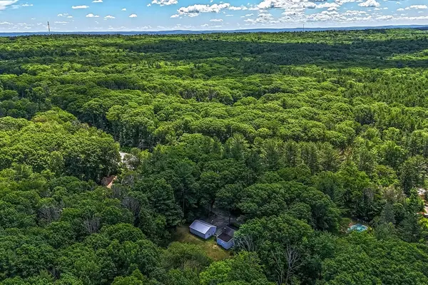 294 North Valley Road, Pelham, MA 01002