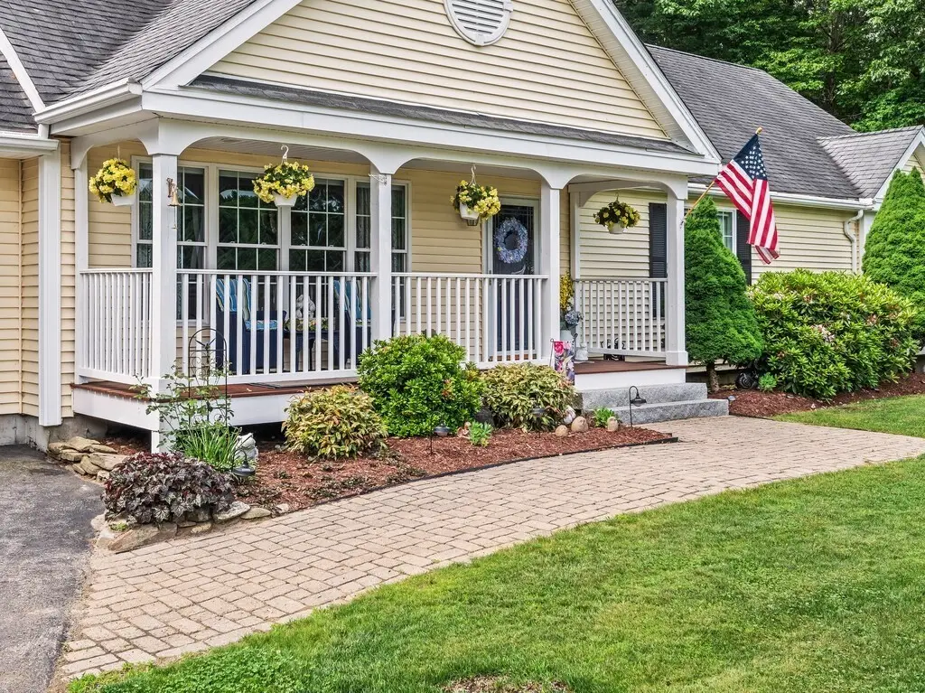 18-A Ackley Dr, Rochdale, MA 01542 - #1