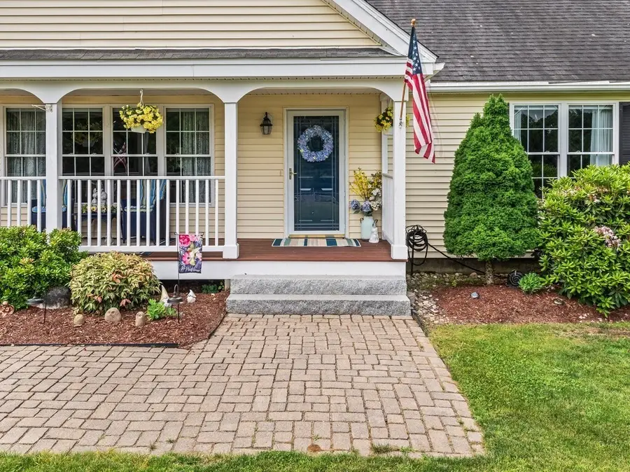 18-A Ackley Dr, Rochdale, MA 01542 - #2
