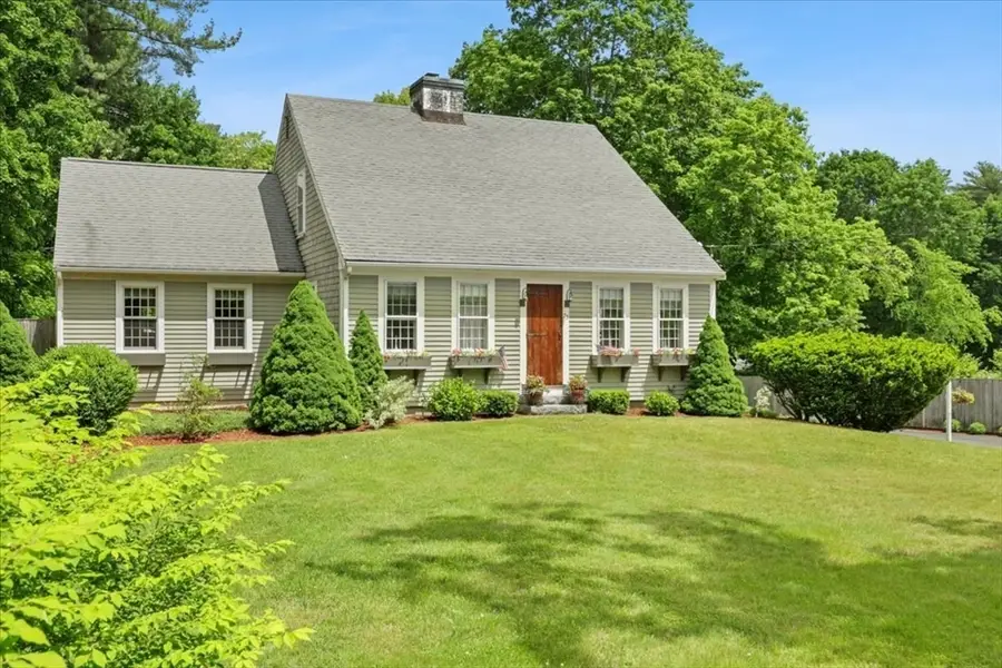 75 Center St, Pembroke, MA 02359 - #2