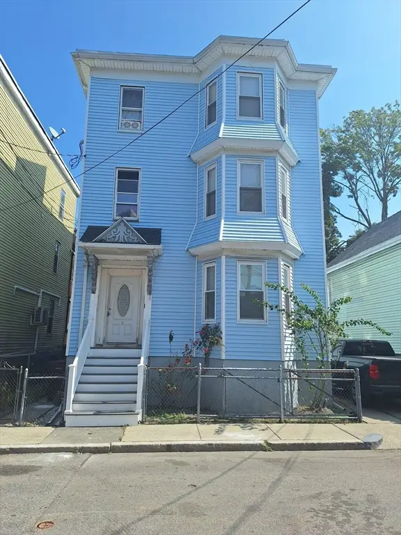 8 Porter St, Boston, MA 02130