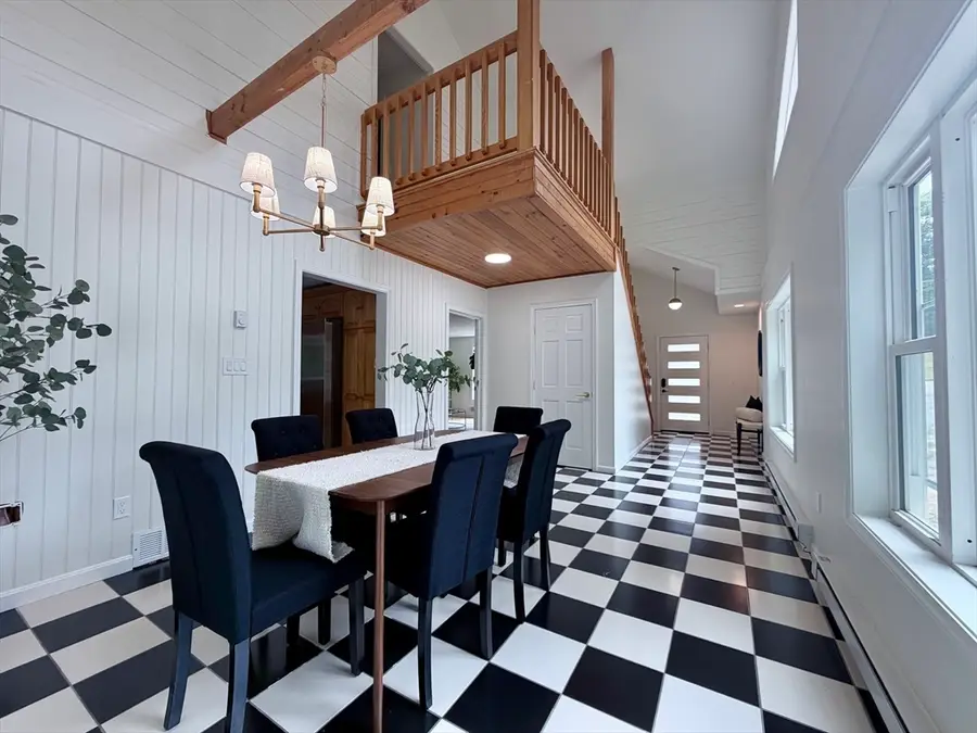 20 Alberta Dr, Hudson, MA 01749 - #3