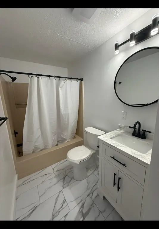 21 Pleasant St #8, Hyannis, MA 02601 - #3