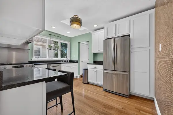 23 Irvington Rd #2, Somerville, MA 02144
