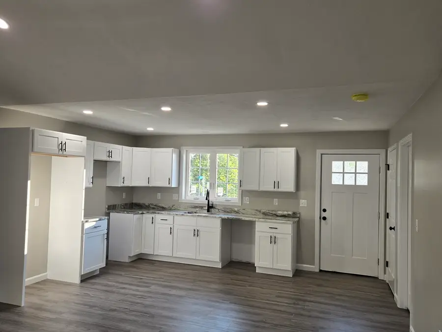 120 High St, Ware, MA 01031 - #3
