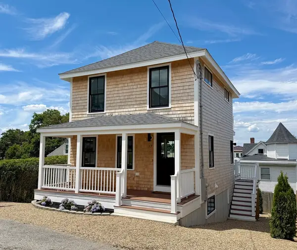 17 Sagamore Terrace, Hull, MA 02045