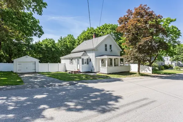 89 West St, Middleboro, MA 02346