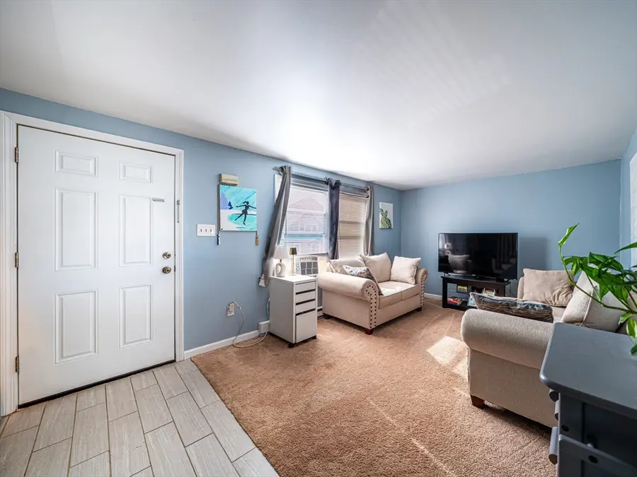 2 Amesbury St, Worcester, MA 01605 - #2