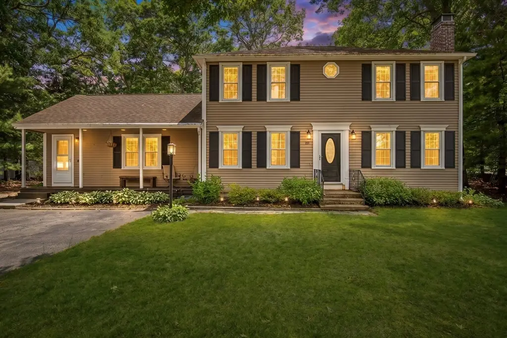 30 Brandeis Ln, Plymouth, MA 02360 - #1