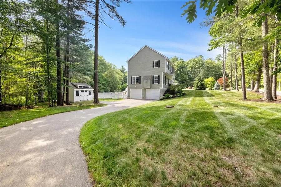 304 Quaker St, Northbridge, MA 01534 - #3