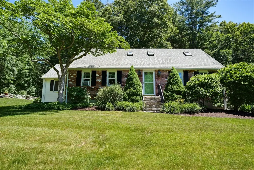 42 Ball St, Northborough, MA 01532 - #1