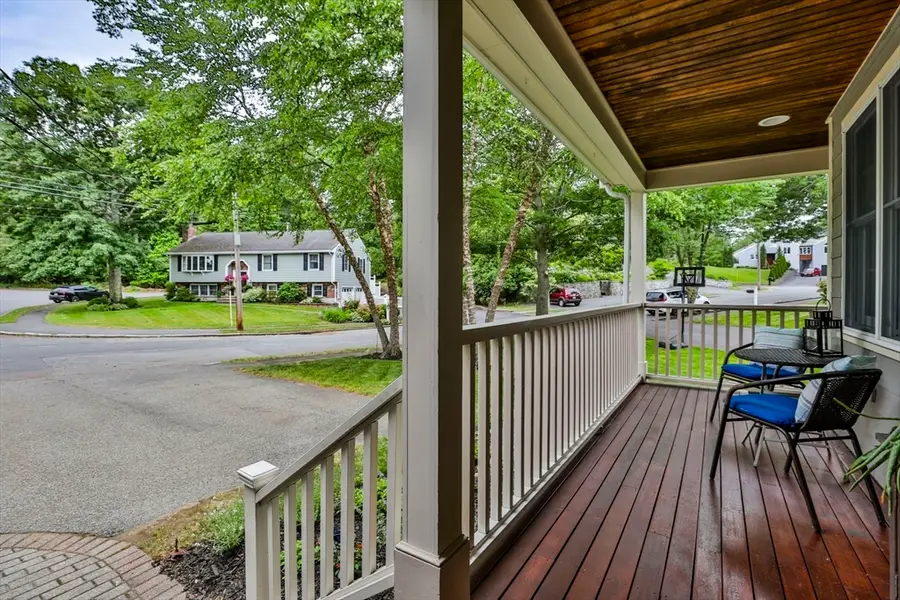 33 Reynolds Rd, Wakefield, MA 01880 - #2