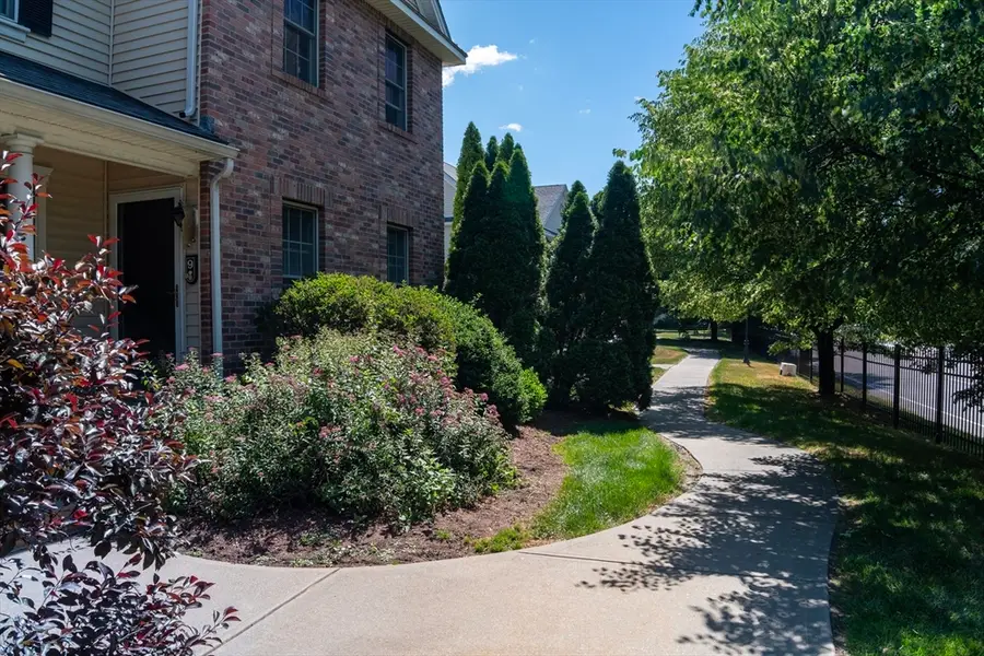 138 Main St #9, Westfield, MA 01085 - #3