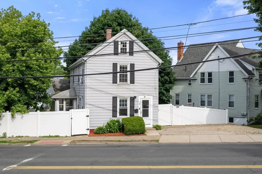 8 Pulaski St, Peabody, MA 01960 - #2