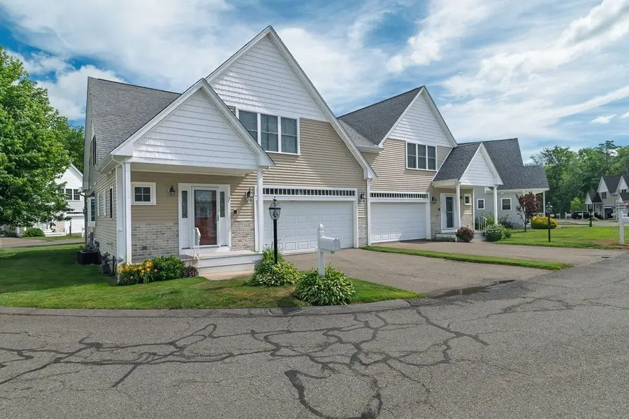 13 Midfield Dr #13, Rockland, MA 02370 - #2