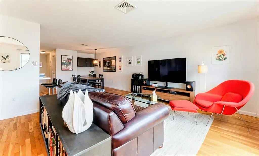 616 Boston Ave #1F, Medford, MA 02155 - #1