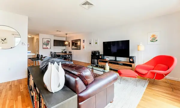616 Boston Ave #1F, Medford, MA 02155
