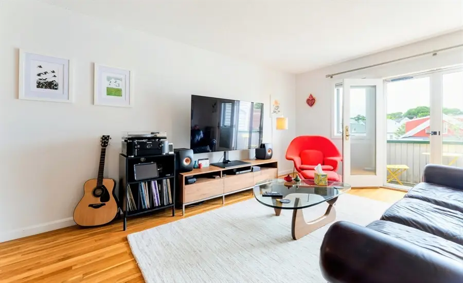 616 Boston Ave #1F, Medford, MA 02155 - #2