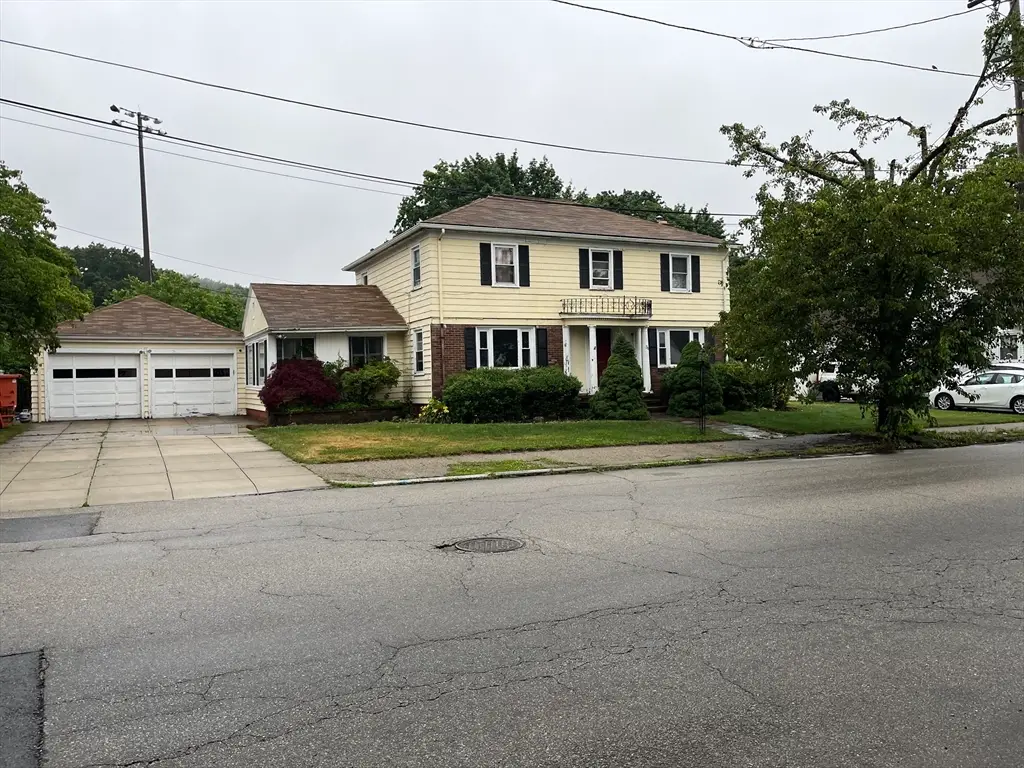 36 Duxbury St, Providence, RI 02909 - #1