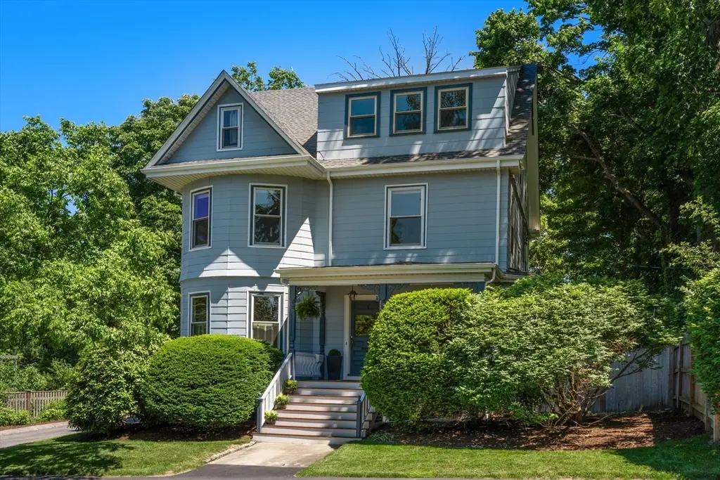 40 Goden St, Belmont, MA 02478 - #1