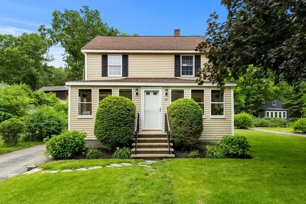 45 County Rd, Andover, MA 01810
