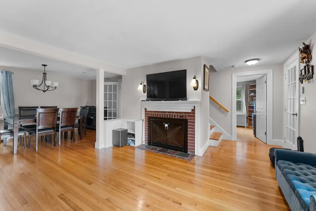 120 North St, Stoneham, MA 02180 - #1