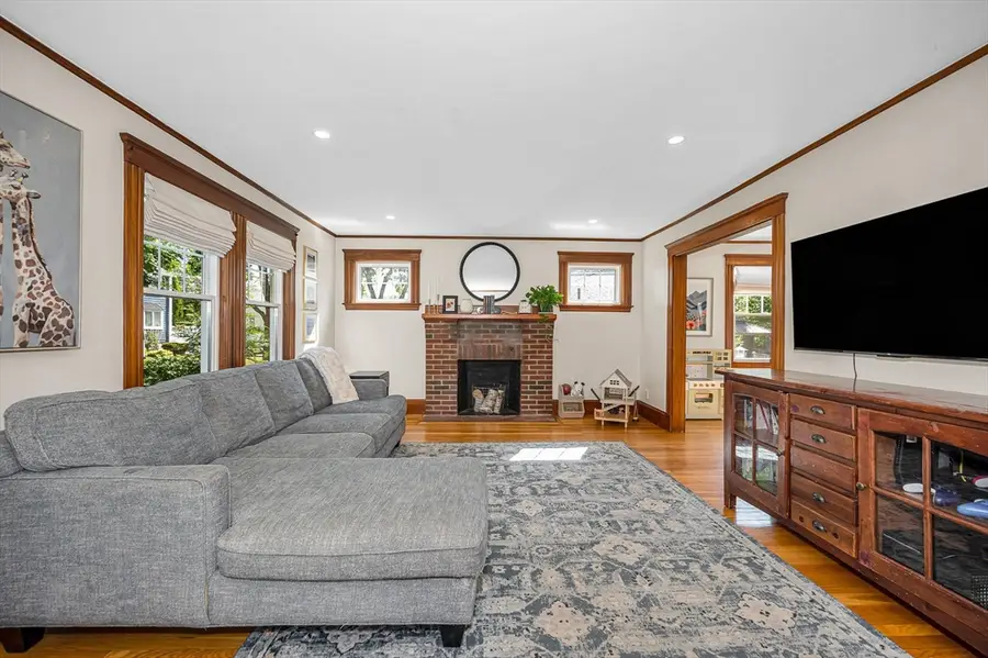 24 Pinevale Avenue, Reading, MA 01867 - #3