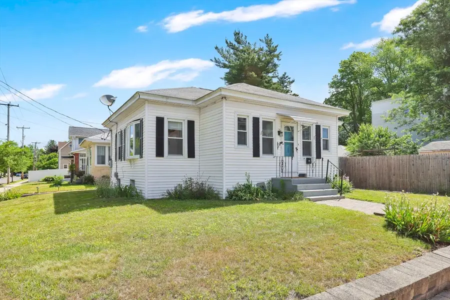 60 Forest St, Chicopee, MA 01013 - #3