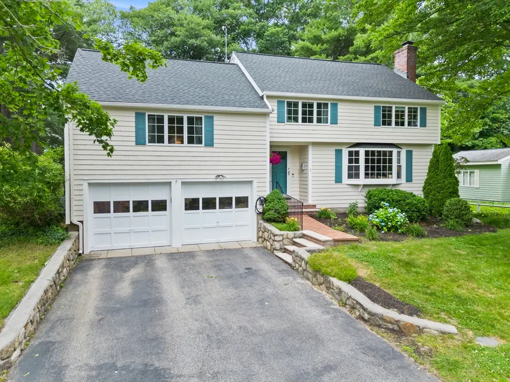 7 Trickett Rd, Lynnfield, MA 01940 - #1