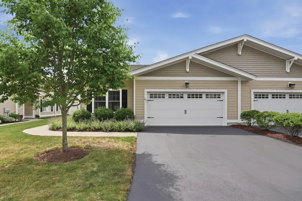 60 Rogerson Xing #60, Uxbridge, MA 01569 - #1