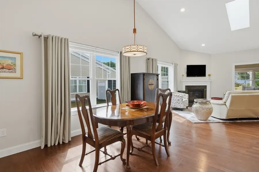 60 Rogerson Xing #60, Uxbridge, MA 01569 - #3