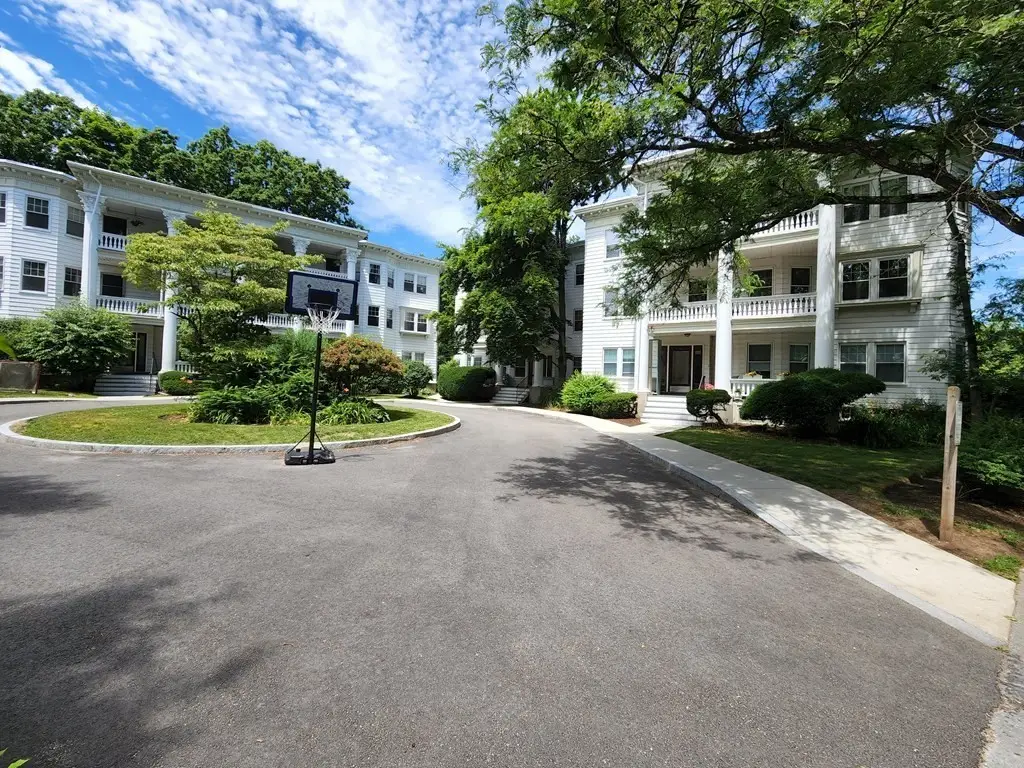 144 Middlesex Rd #2, Chestnut Hill, MA 02467 - #1