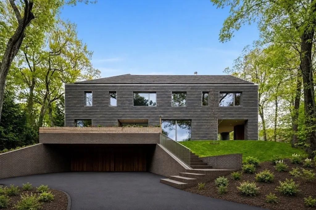 45 White Oak Rd, Wellesley, MA 02481 - #1