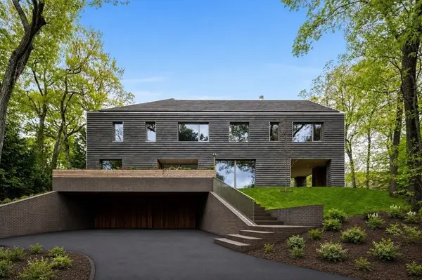 45 White Oak Rd, Wellesley, MA 02481