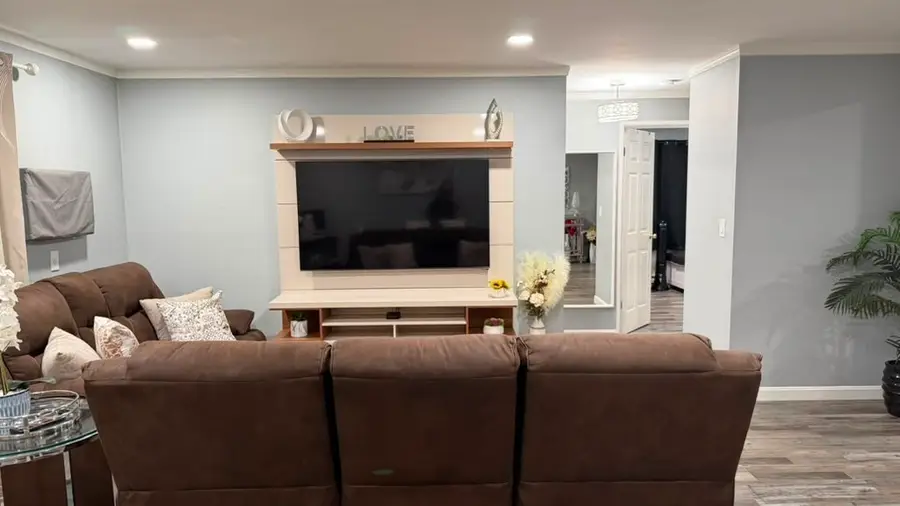 9 Weld St #15, Framingham, MA 01702 - #3