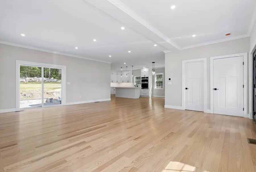53 Louis St, Holliston, MA 01746 - #3