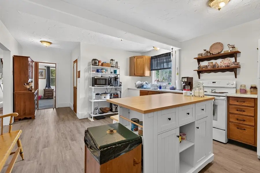 26 Humphrey Pl, Athol, MA 01331 - #2