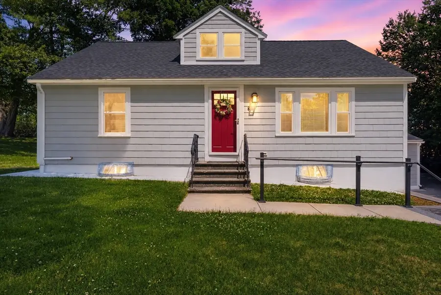 8 Millbury Terrace, Millbury, MA 01527 - #3