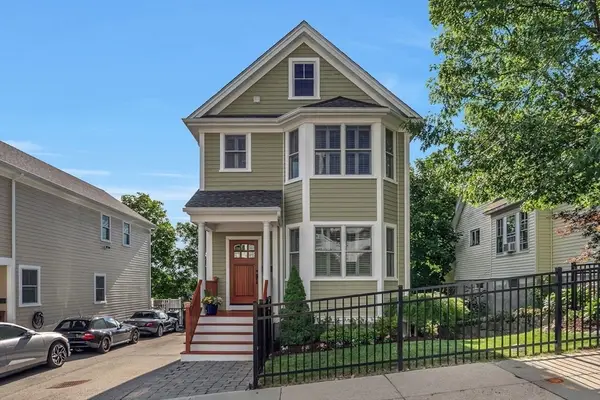 27 Beryl St, Boston, MA 02131