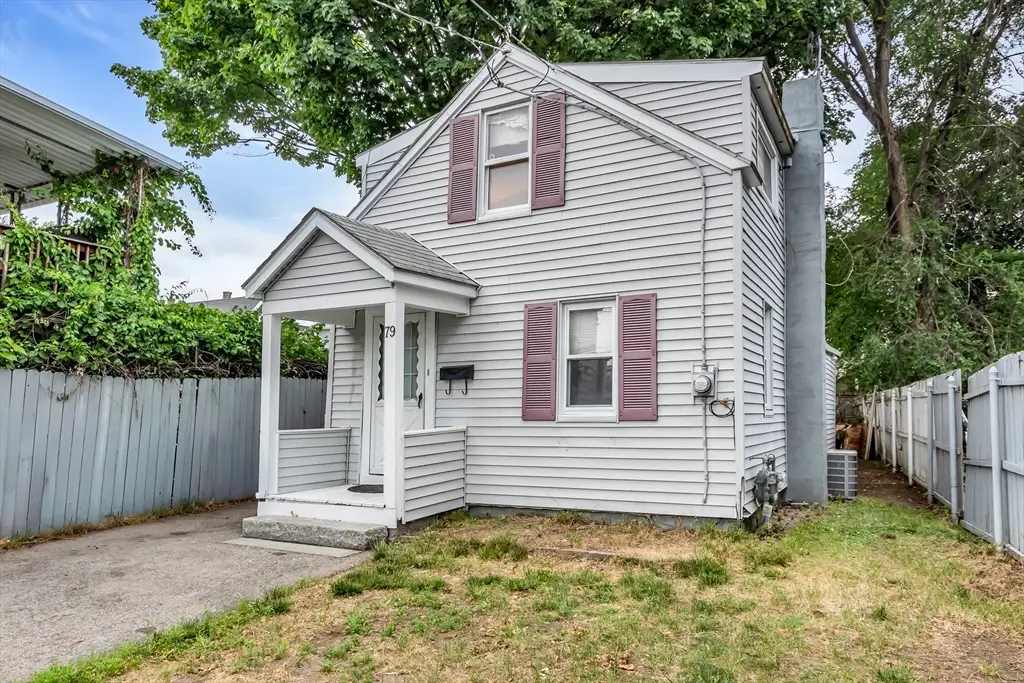 79 Lakeview Ave, Lowell, MA 01850 - #1