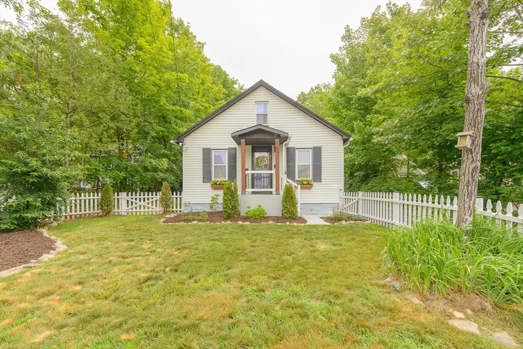 40 Kingman St, Lunenburg, MA 01462 - #1