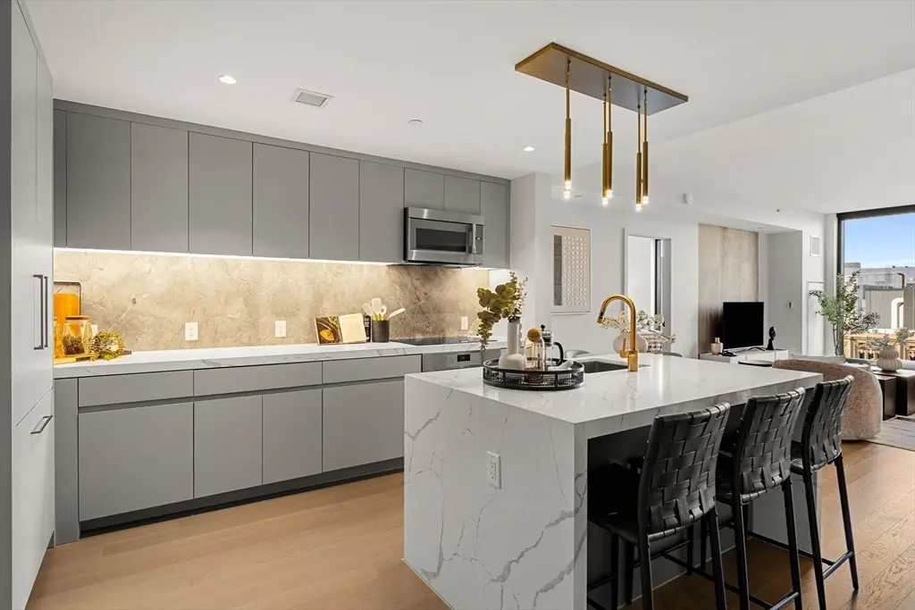 55 Lagrange St #PH21C, Boston, MA 02116 - #1