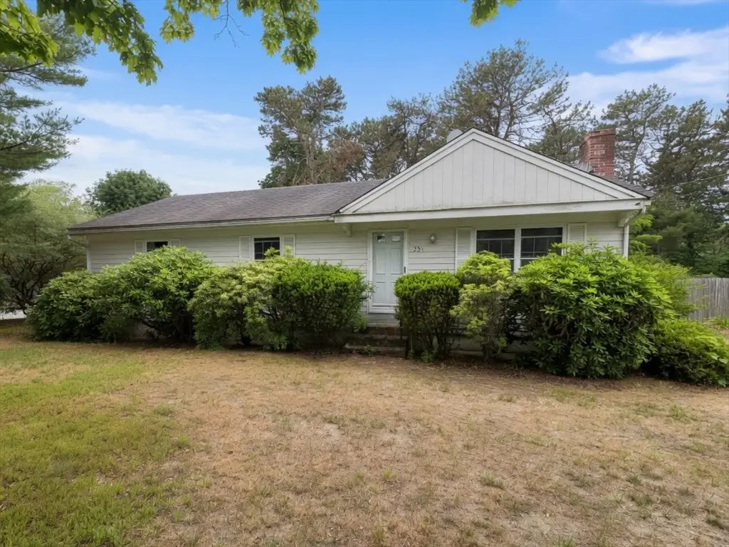 251 Main St, Harwich, MA 02645 - #1