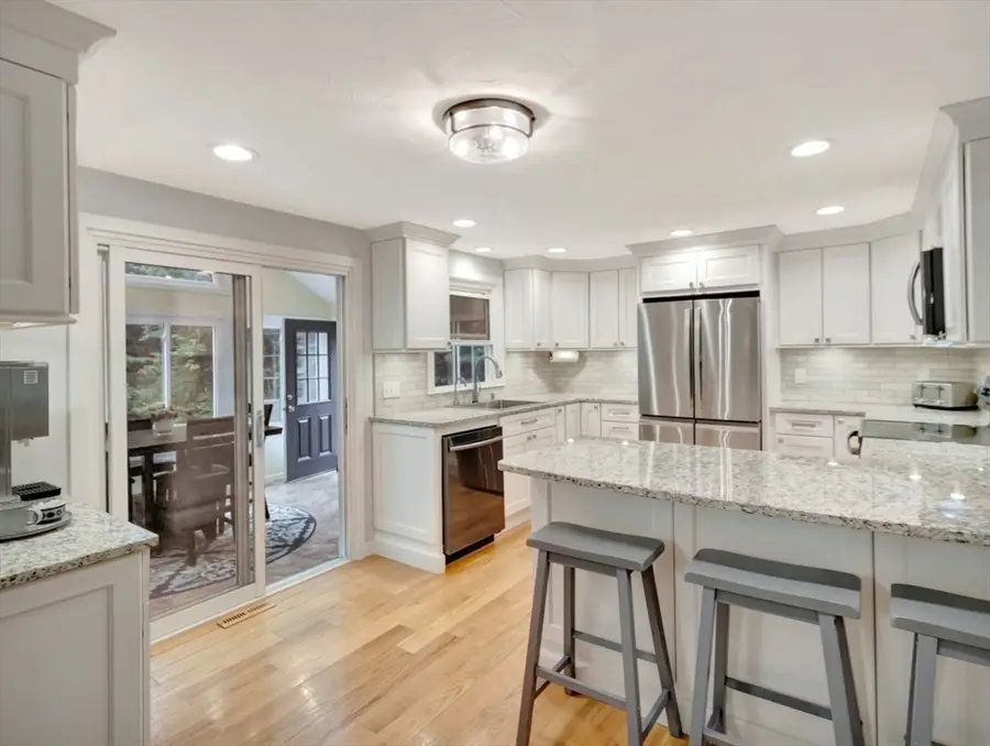 779 Ware St, Mansfield, MA 02048 - #3