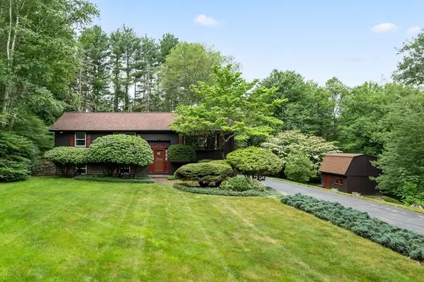 15 Hastings Rd, Spencer, MA 01562