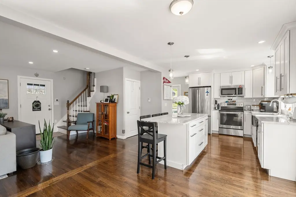 38 Overlook Rd, Waltham, MA 02451 - #1