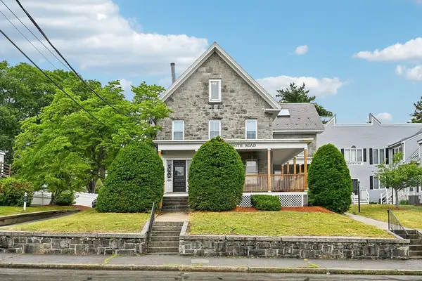 325 Mammoth Rd #3, Lowell, MA 01854