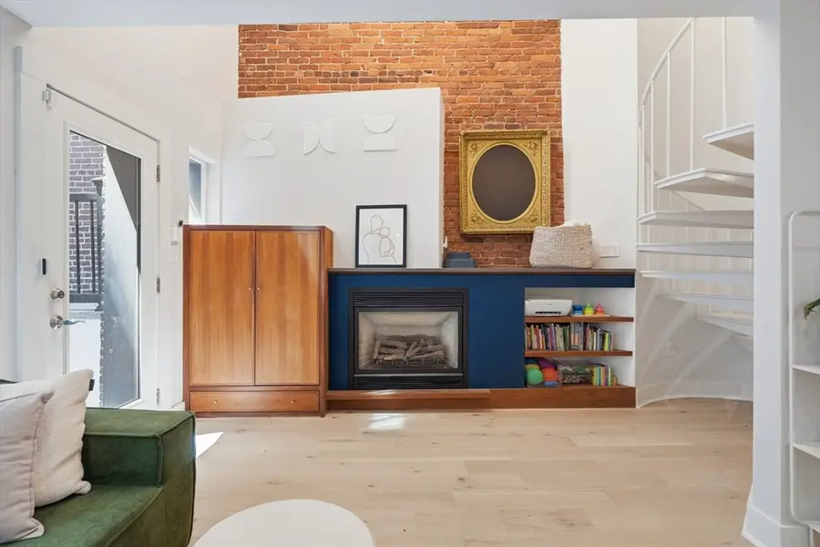 15 Cazenove St #1, Boston, MA 02116 - #3
